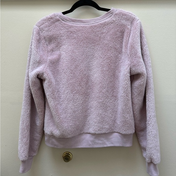Abercrombie fuzzy crewneck sweater - Picture 4 of 4